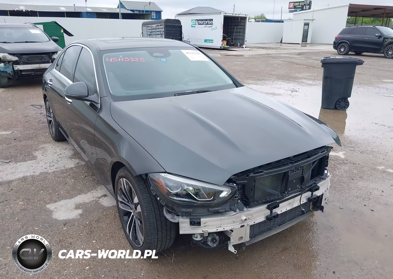 2022 Mercedes-Benz C 300 Sedan – zdjęcie 1 z 18