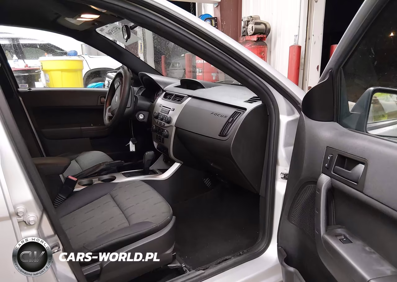 2011 Ford Focus Se VIN:1FAHP3FN8BW166856 - 5