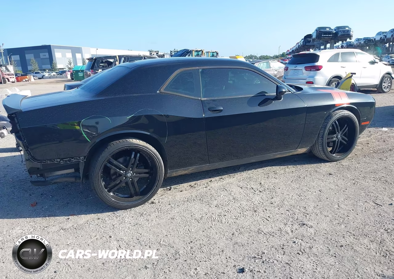 2020 Dodge Challenger Sxt VIN:2C3CDZAG9LH137914 - 4