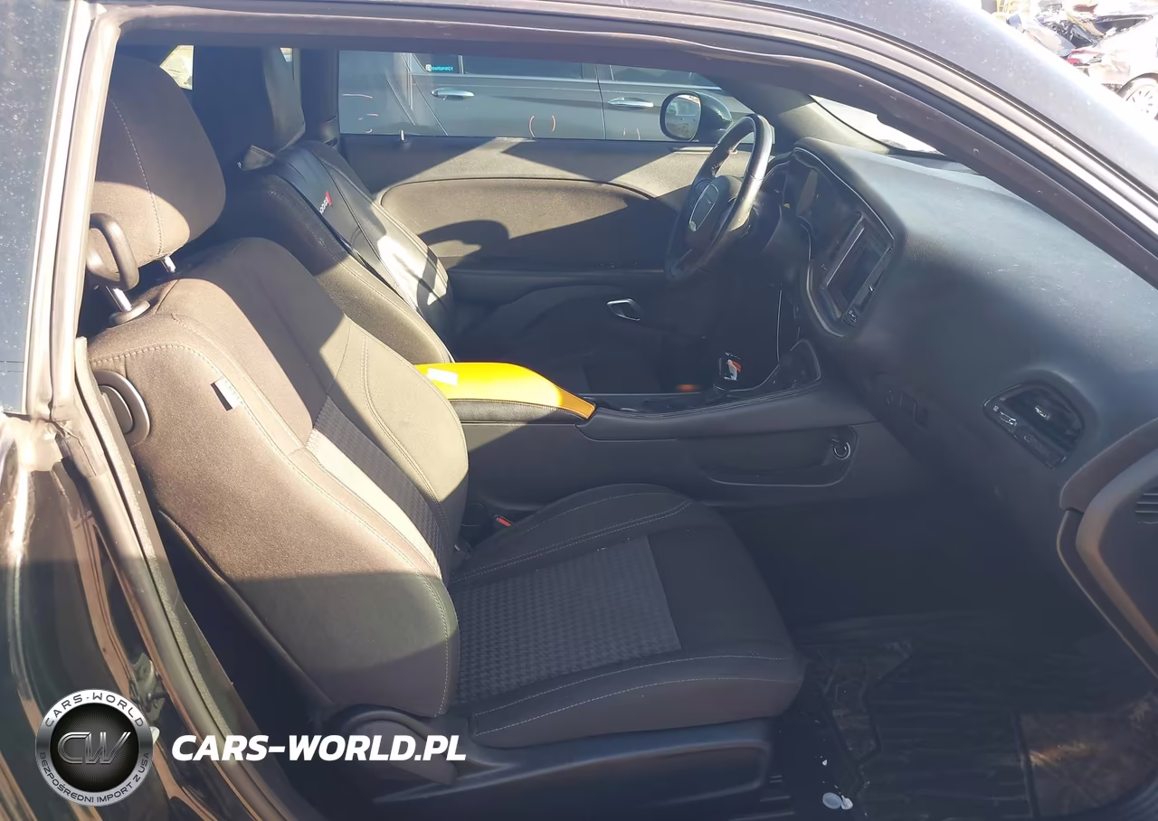 2020 Dodge Challenger Sxt VIN:2C3CDZAG9LH137914 - 5