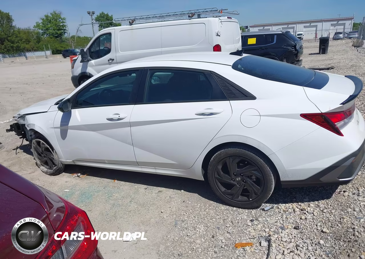 2026 Hyundai Elantra Sel Sport VIN:KMHLM4DG5TU170301 - 14