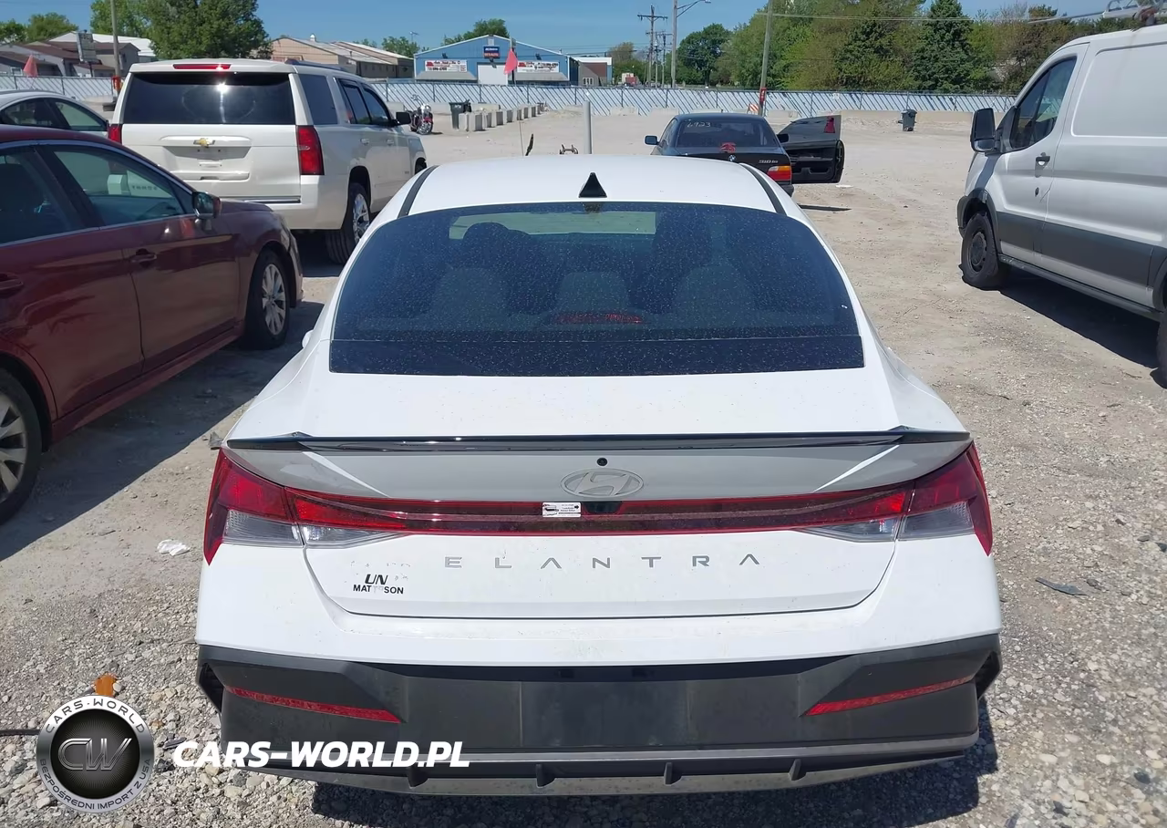 2026 Hyundai Elantra Sel Sport VIN:KMHLM4DG5TU170301 - 16