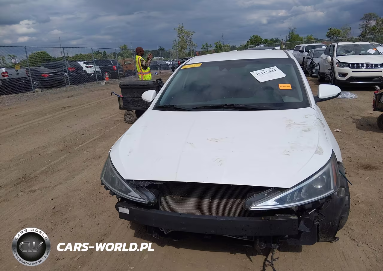 2020 Hyundai Elantra Sel VIN:5NPD84LFXLH565073 - 13