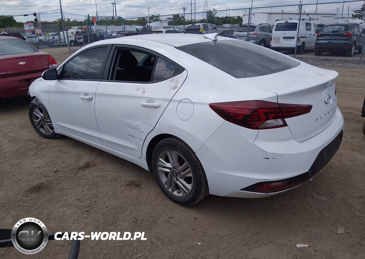 2020 Hyundai Elantra Sel VIN:5NPD84LFXLH565073 - 3