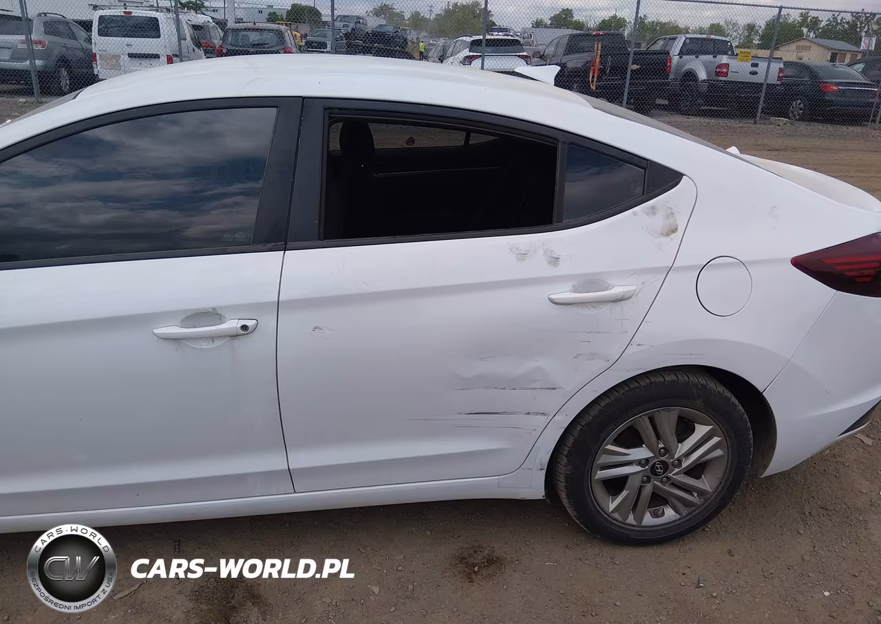 2020 Hyundai Elantra Sel VIN:5NPD84LFXLH565073 - 6