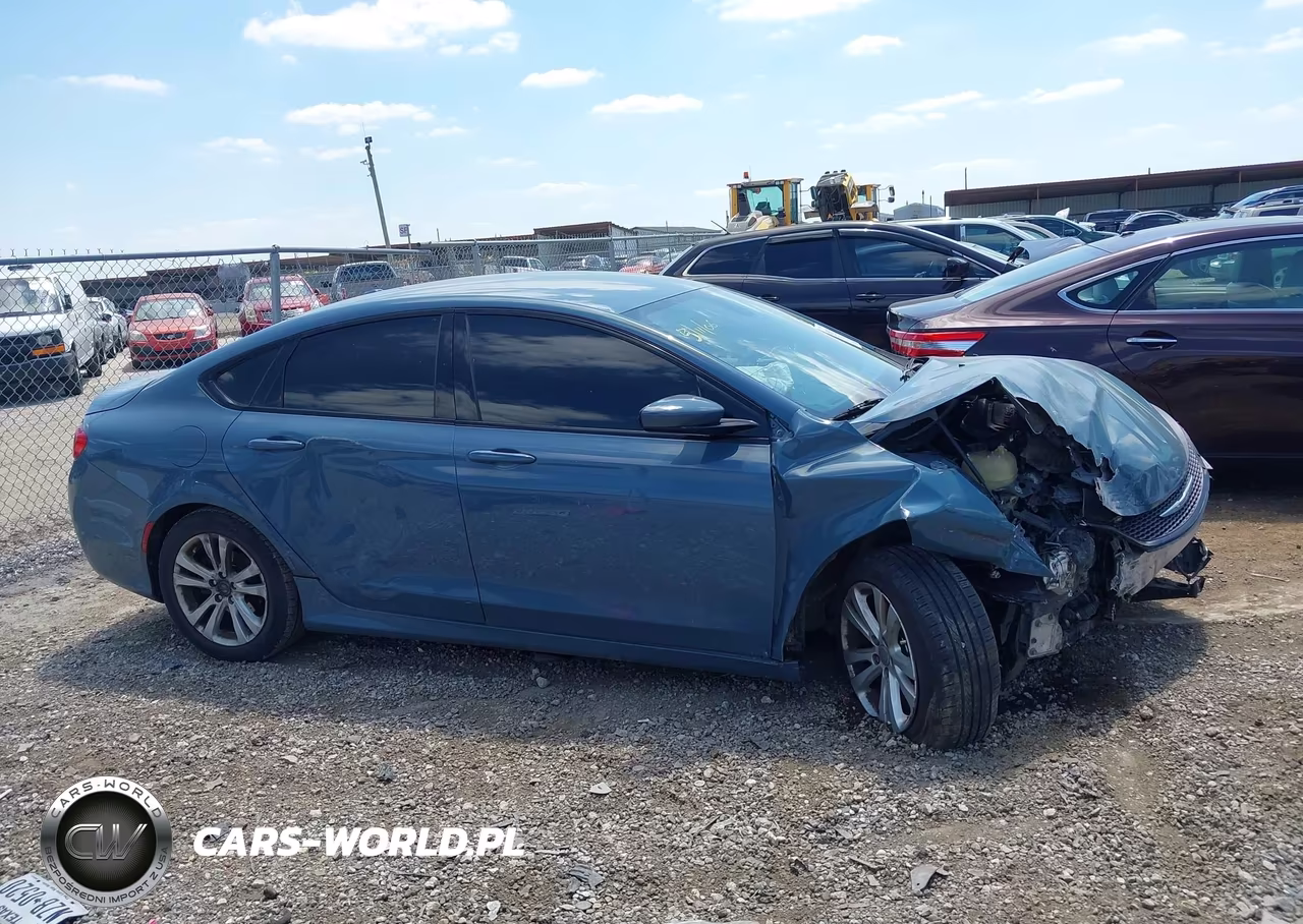2015 Chrysler 200 S VIN:1C3CCCBB3FN625934 - 13