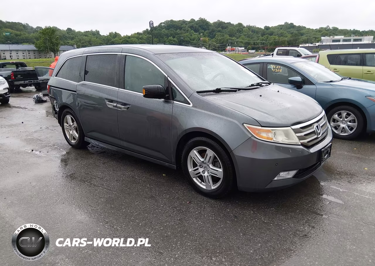 2011 Honda Odyssey Touring-Touring Elite