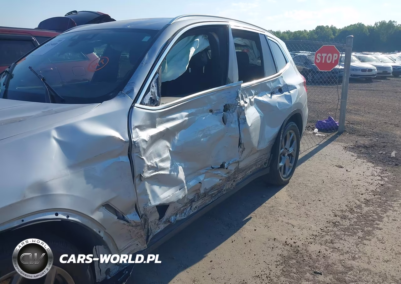 2021 BMW X3 xDrive30I VIN:5UXTY5C02M9F04695 - 6