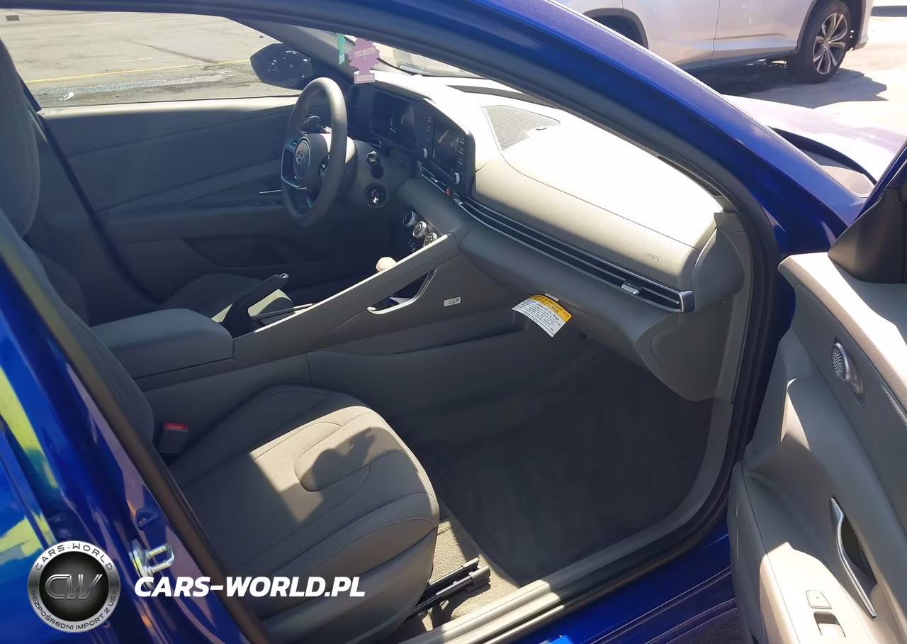2025 Hyundai Elantra Se VIN:KMHLL4DG8SU015758 - 5
