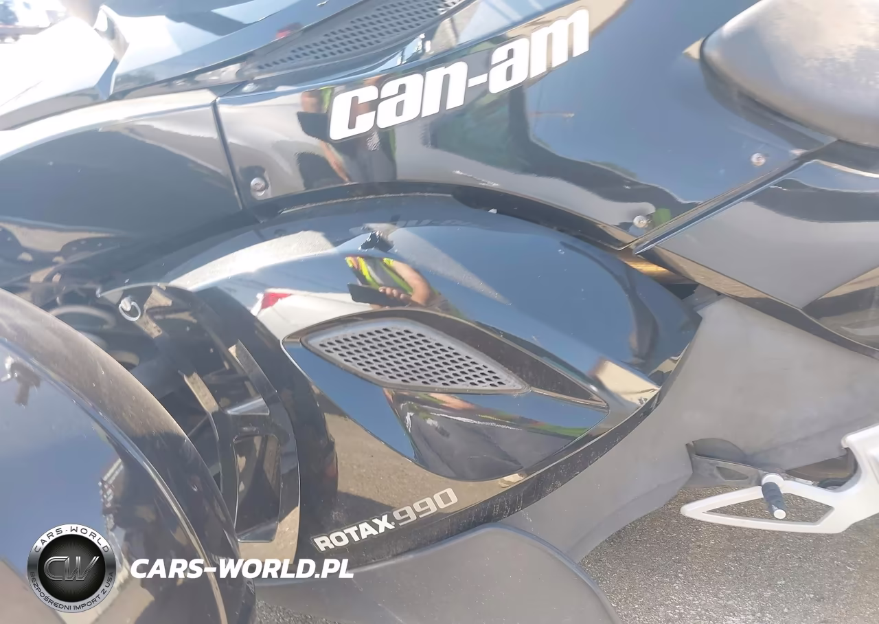 2012 Can-Am Spyder Roadster Rs VIN:2BXJALA15CV000765 - 9
