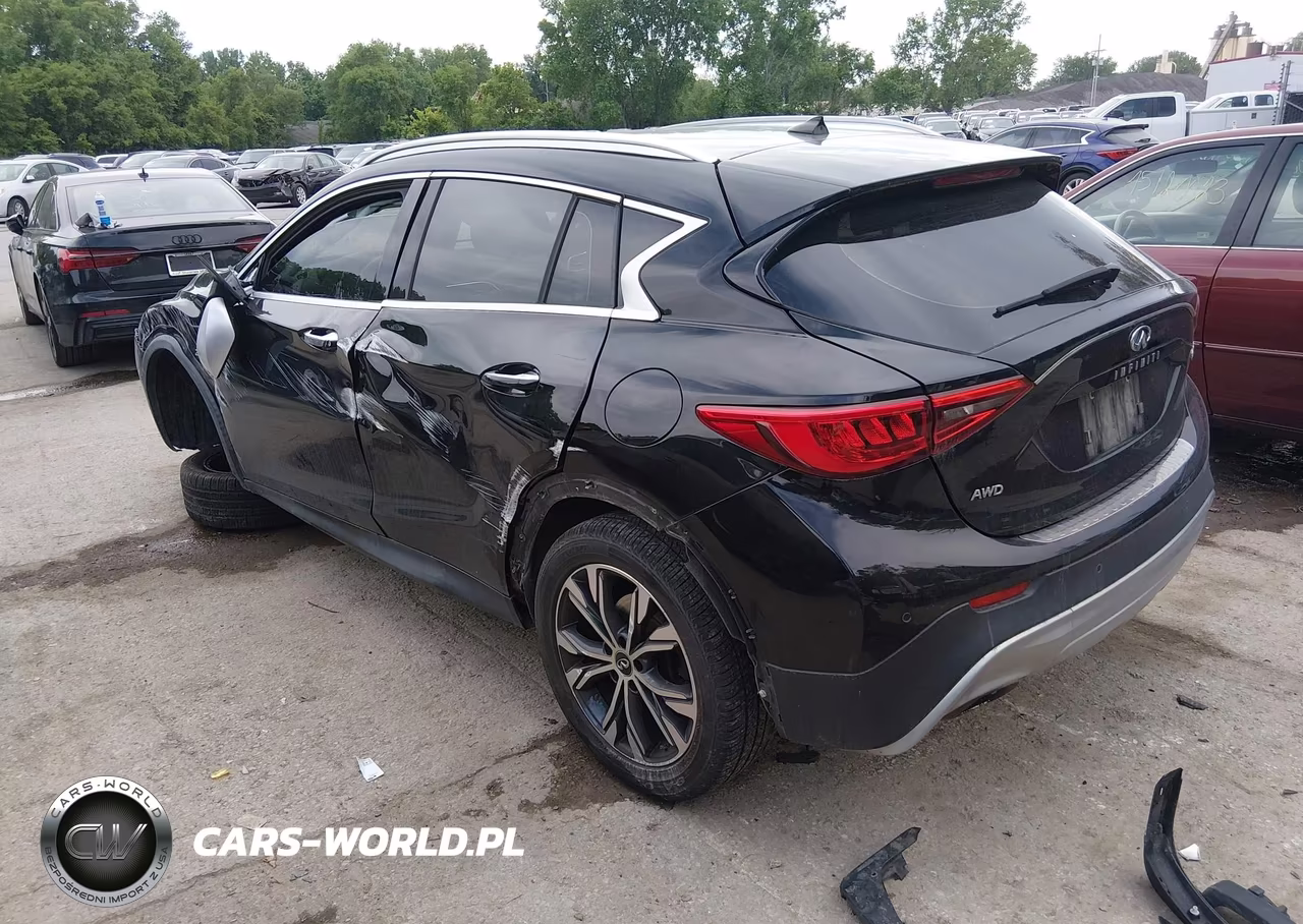 2017 Infiniti Qx30 Premium VIN:SJKCH5CR1HA024081 - 3