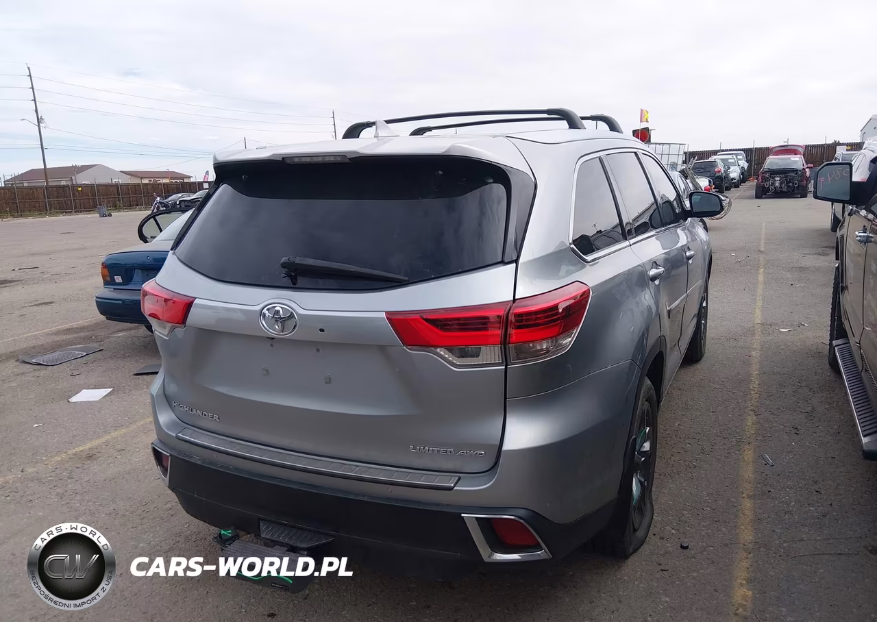 2017 Toyota Highlander Limited Platinum VIN:5TDDZRFHXHS406451 - 4
