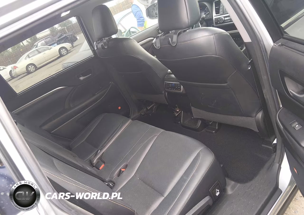 2017 Toyota Highlander Limited Platinum VIN:5TDDZRFHXHS406451 - 8