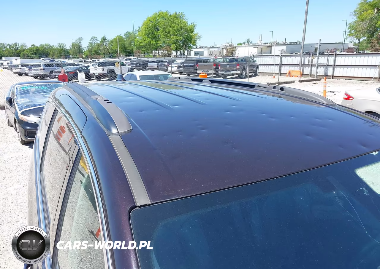 2017 Chrysler Pacifica Touring-L VIN:2C4RC1BGXHR539340 - 18