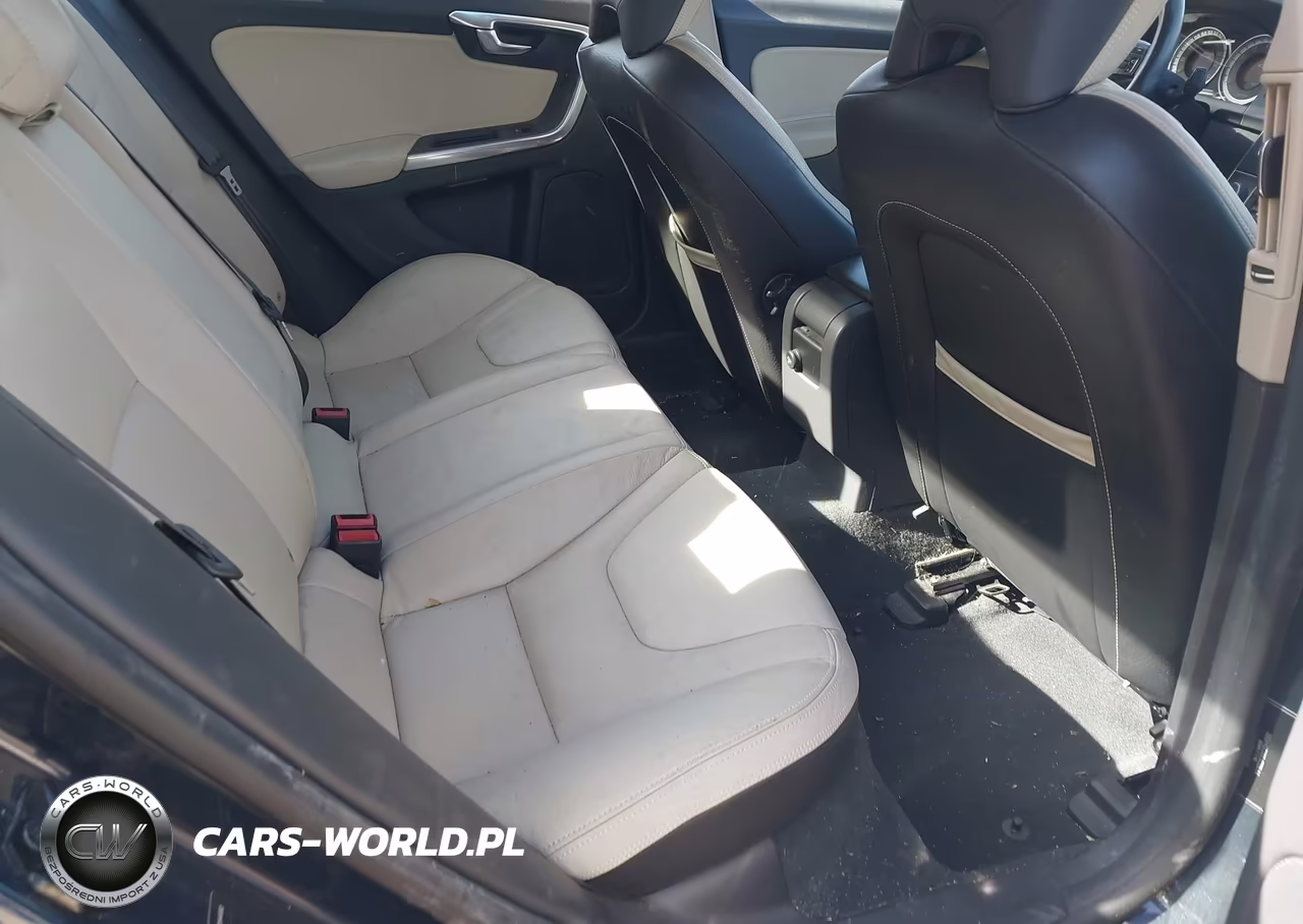 2012 Volvo S60 T5 VIN:YV1622FS0C2044592 - 8