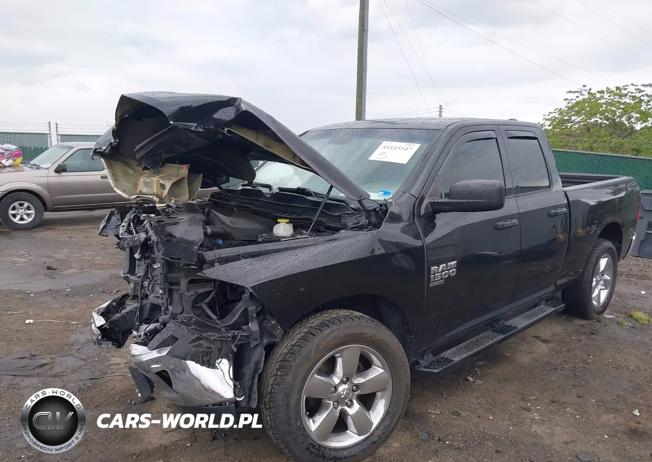 2019 Ram 1500 Classic Tradesman 4X4 6'4 Box VIN:1C6RR7FG5KS556796 - 2