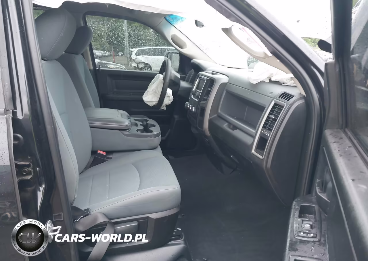 2019 Ram 1500 Classic Tradesman 4X4 6'4 Box VIN:1C6RR7FG5KS556796 - 5