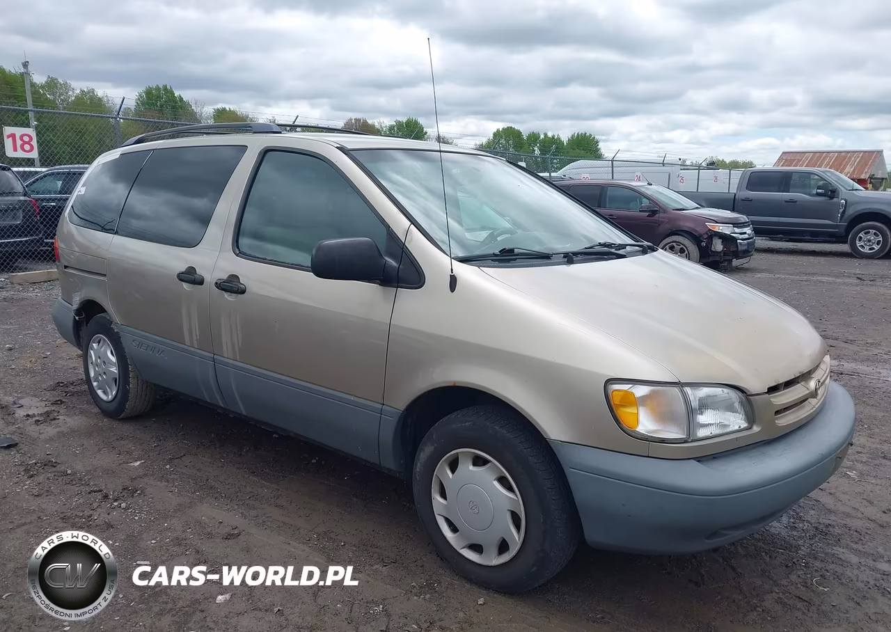 2000 Toyota Sienna Le