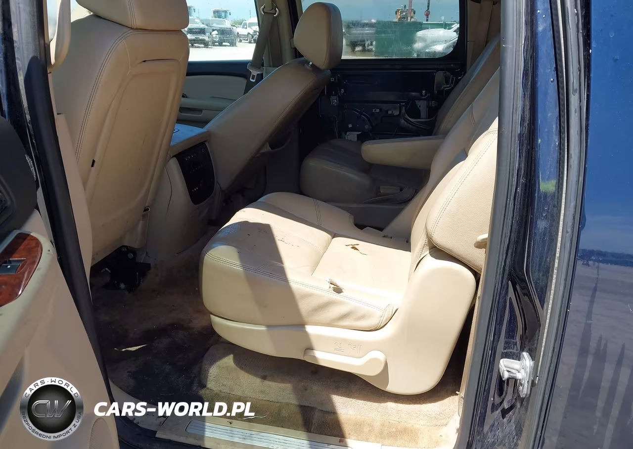 2008 Chevrolet Suburban 1500 Ltz VIN:3GNFC16088G236926 - 8