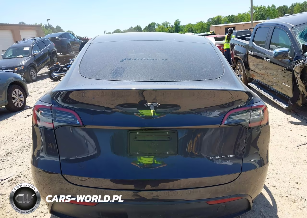 2024 Tesla Model Y Long Range Dual Motor All-Wheel Drive VIN:7SAYGAEEXRF106806 - 16