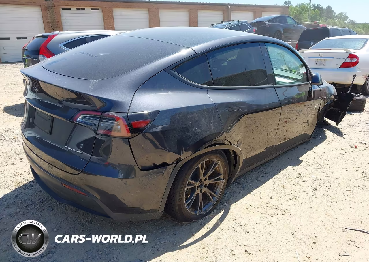 2024 Tesla Model Y Long Range Dual Motor All-Wheel Drive VIN:7SAYGAEEXRF106806 - 4