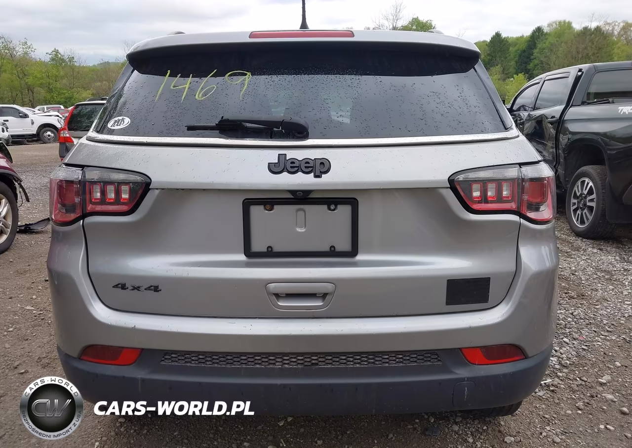 2019 Jeep Compass Latitude 4X4 VIN:3C4NJDBB0KT601469 - 16