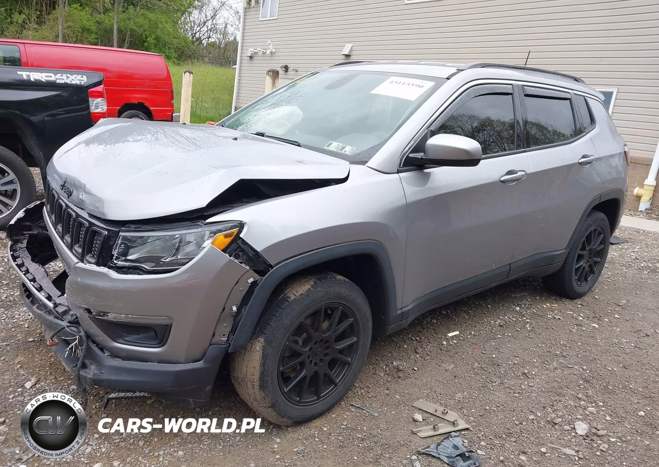 2019 Jeep Compass Latitude 4X4 VIN:3C4NJDBB0KT601469 - 2