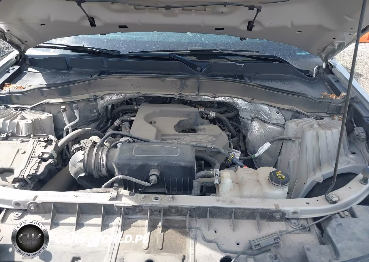 2020 Ford Explorer Xlt VIN:1FMSK8DH1LGA80563 - 10