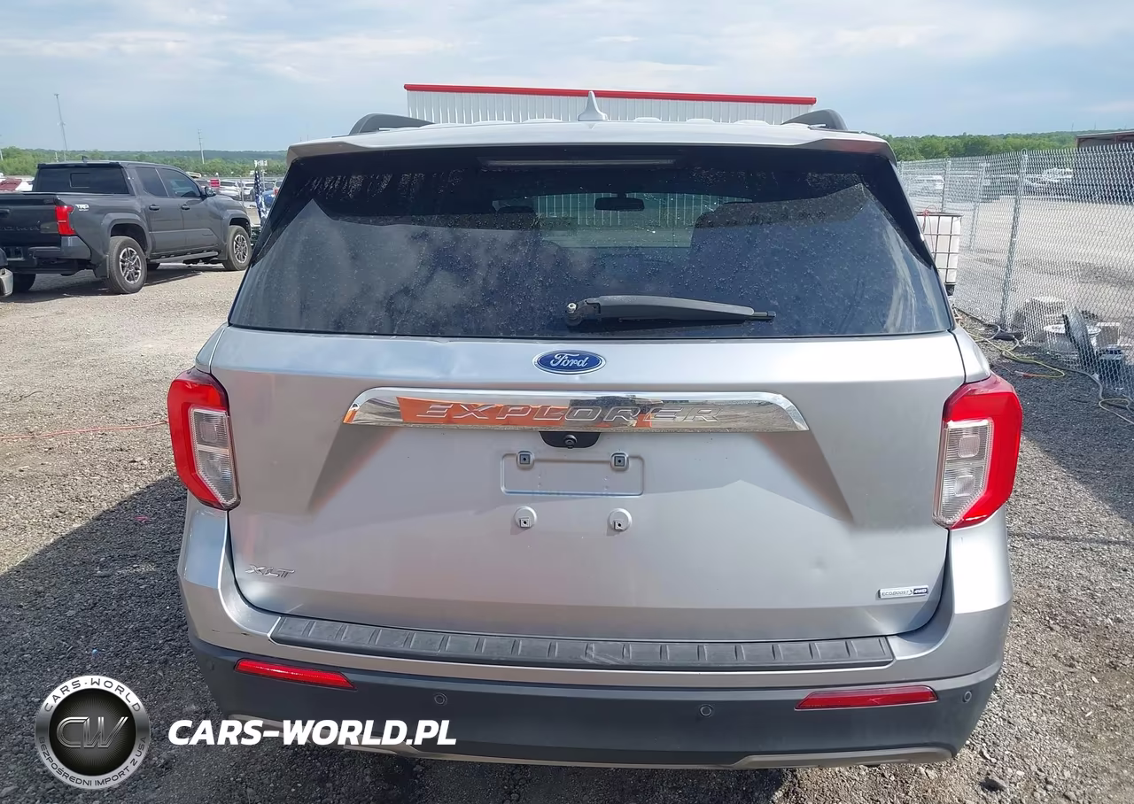 2020 Ford Explorer Xlt VIN:1FMSK8DH1LGA80563 - 16