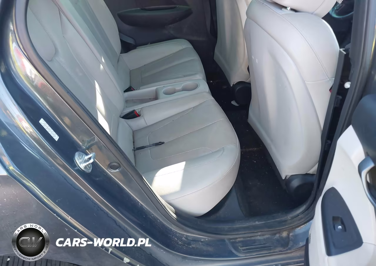 2019 Hyundai Veloster Turbo Ultimate VIN:KMHTH6AB3KU014278 - 8