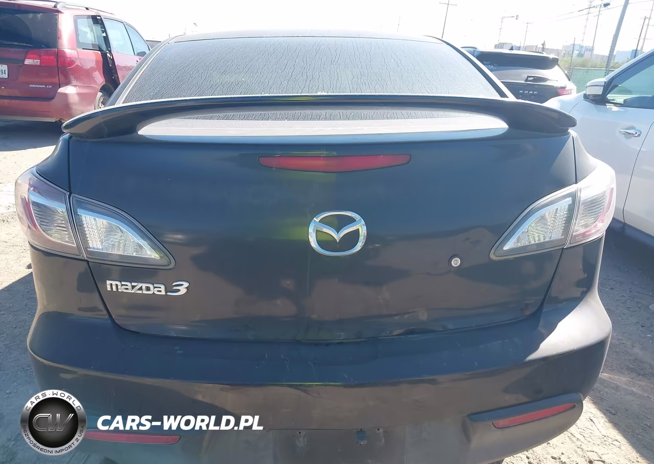 2011 Mazda Mazda3 I Sport VIN:JM1BL1UF3B1445995 - 16
