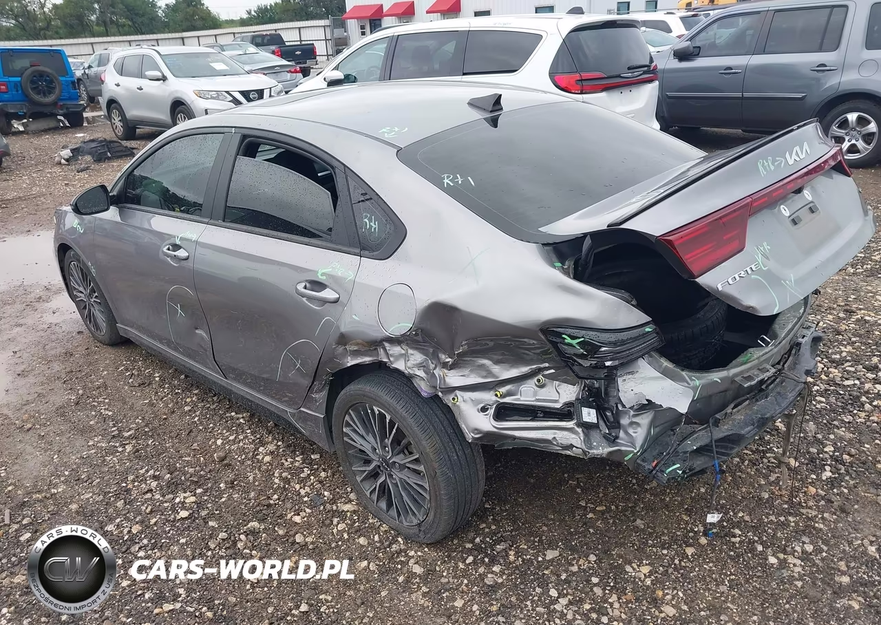2024 Kia Forte Gt-Line VIN:3KPF54AD8RE731980 - 3