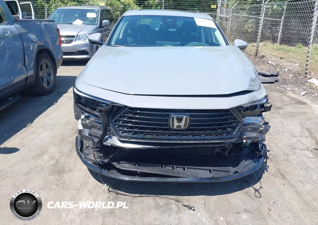 2025 Honda Accord Hybrid Touring VIN:1HGCY2F80SA080770 - 13