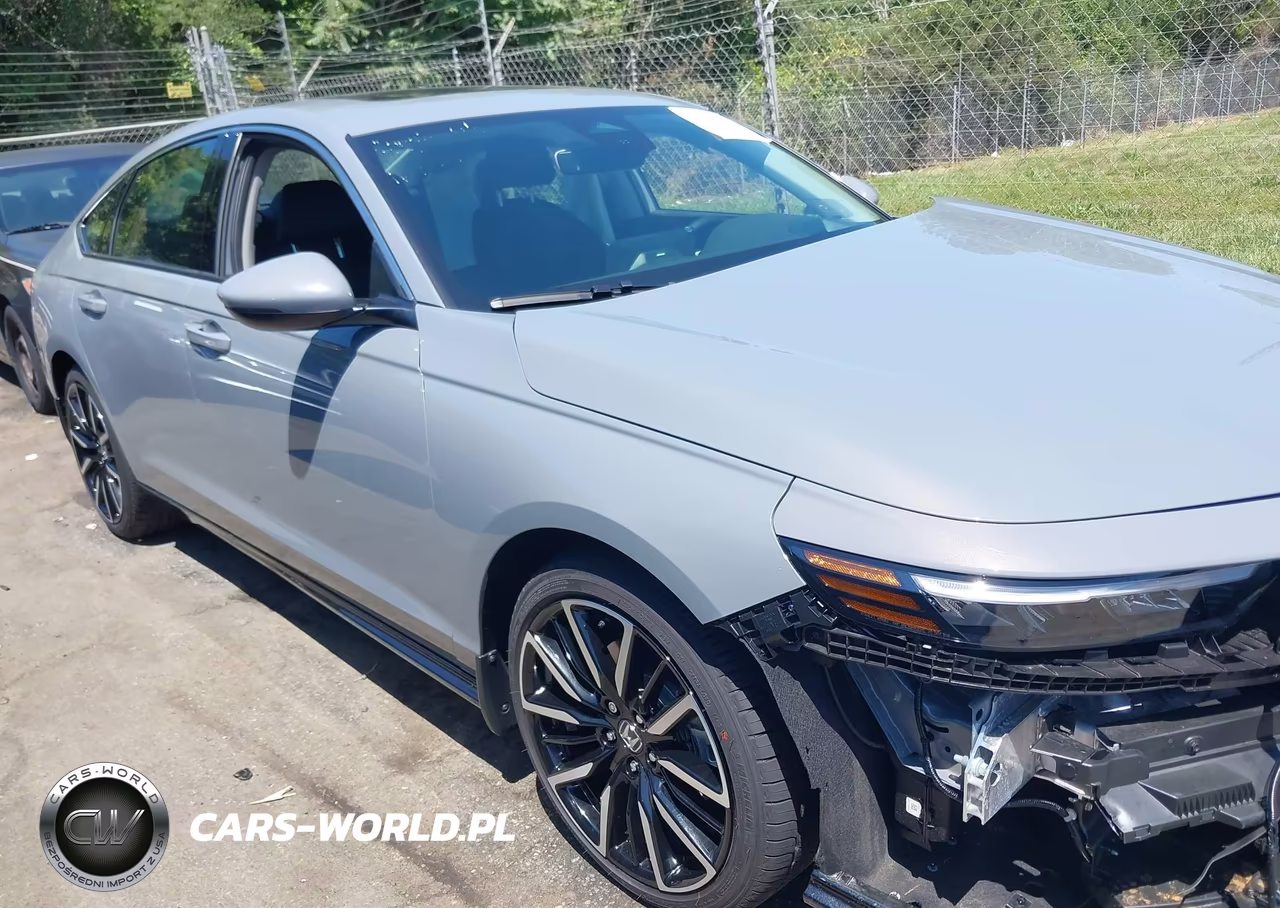 2025 Honda Accord Hybrid Touring VIN:1HGCY2F80SA080770 - 14