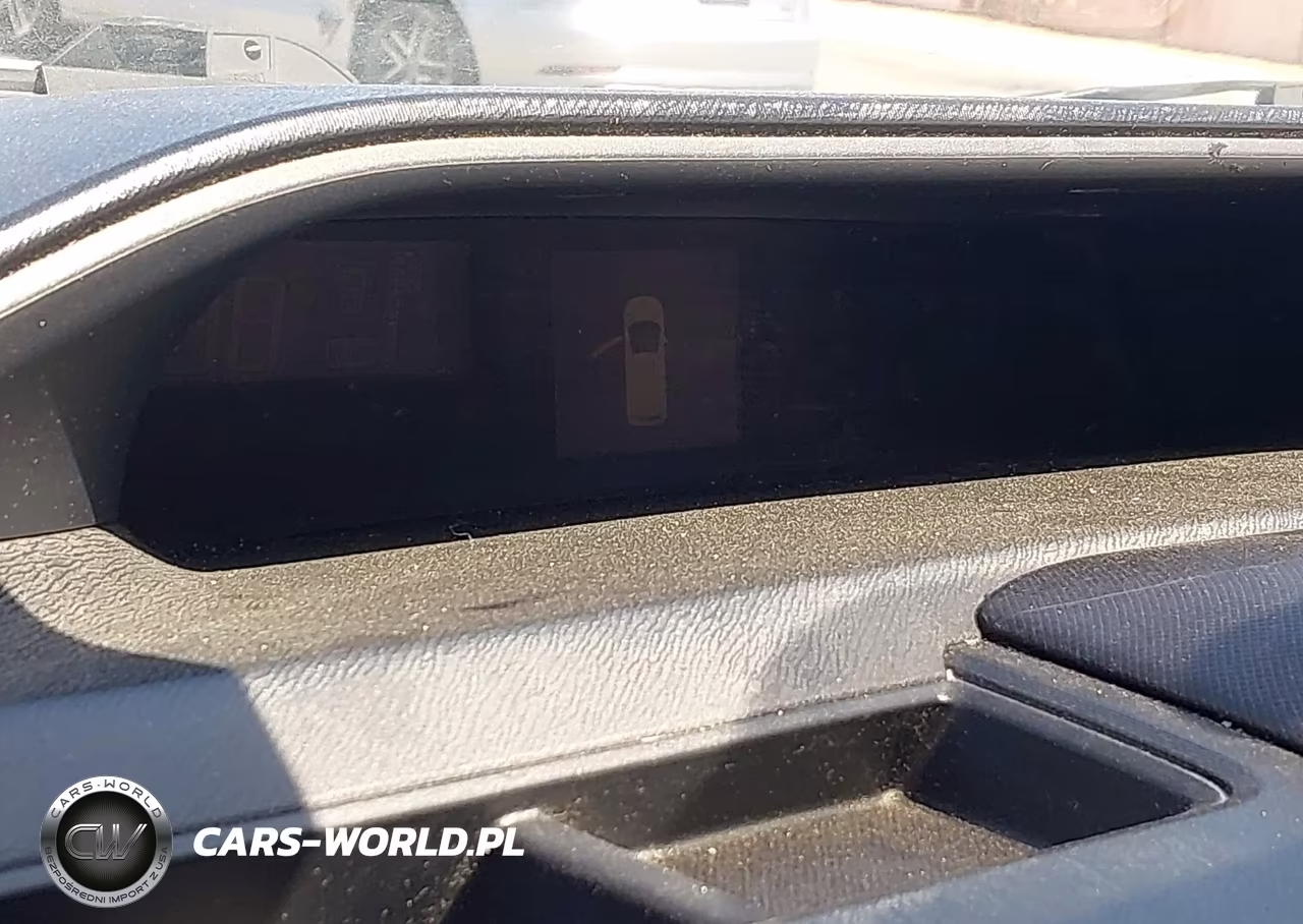 2013 Toyota Prius C Three VIN:JTDKDTB37D1533324 - 15