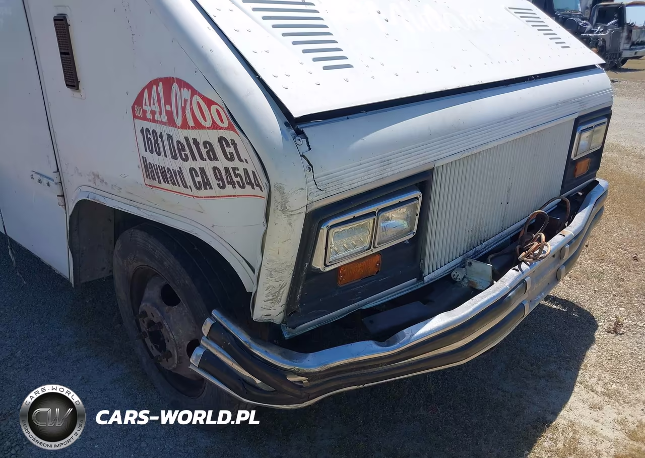 1997 GMC Forward Control Chassis P3500 VIN:1GDKP32R6V3501199 - 11