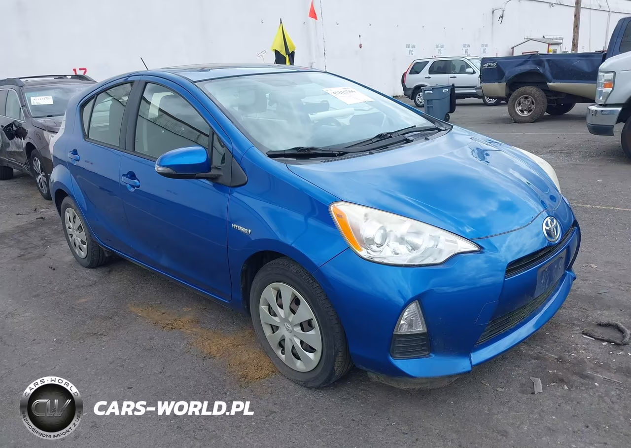 2013 Toyota Prius C Three