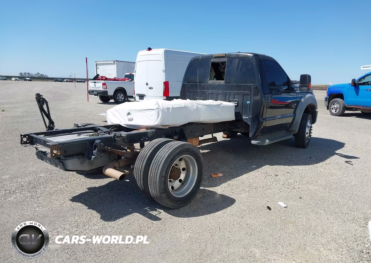 2011 Ford F-450 Chassis Xlt VIN:1FDTF4GY3BEA16189 - 4