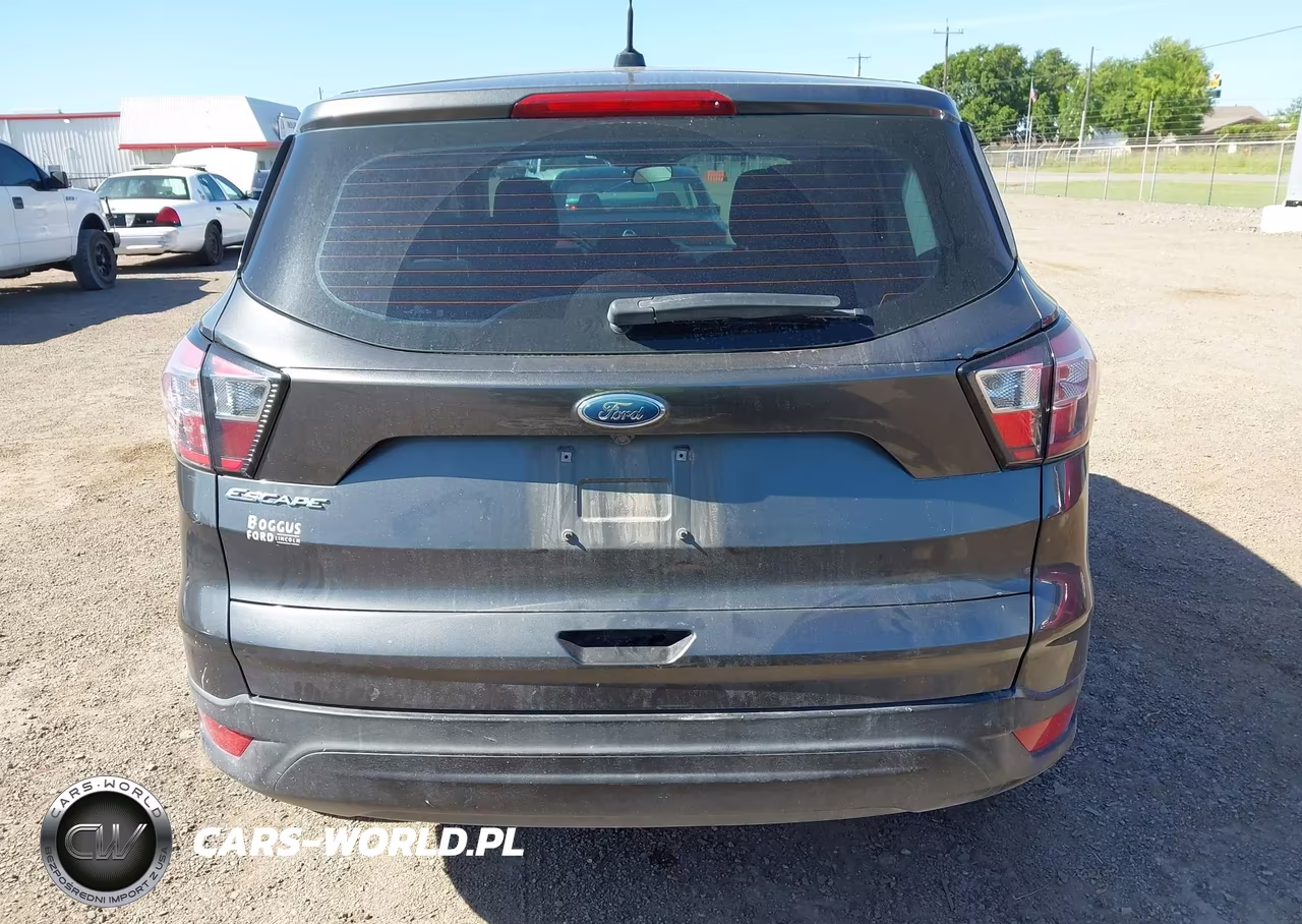 2018 Ford Escape S VIN:1FMCU0F7XJUA84081 - 17
