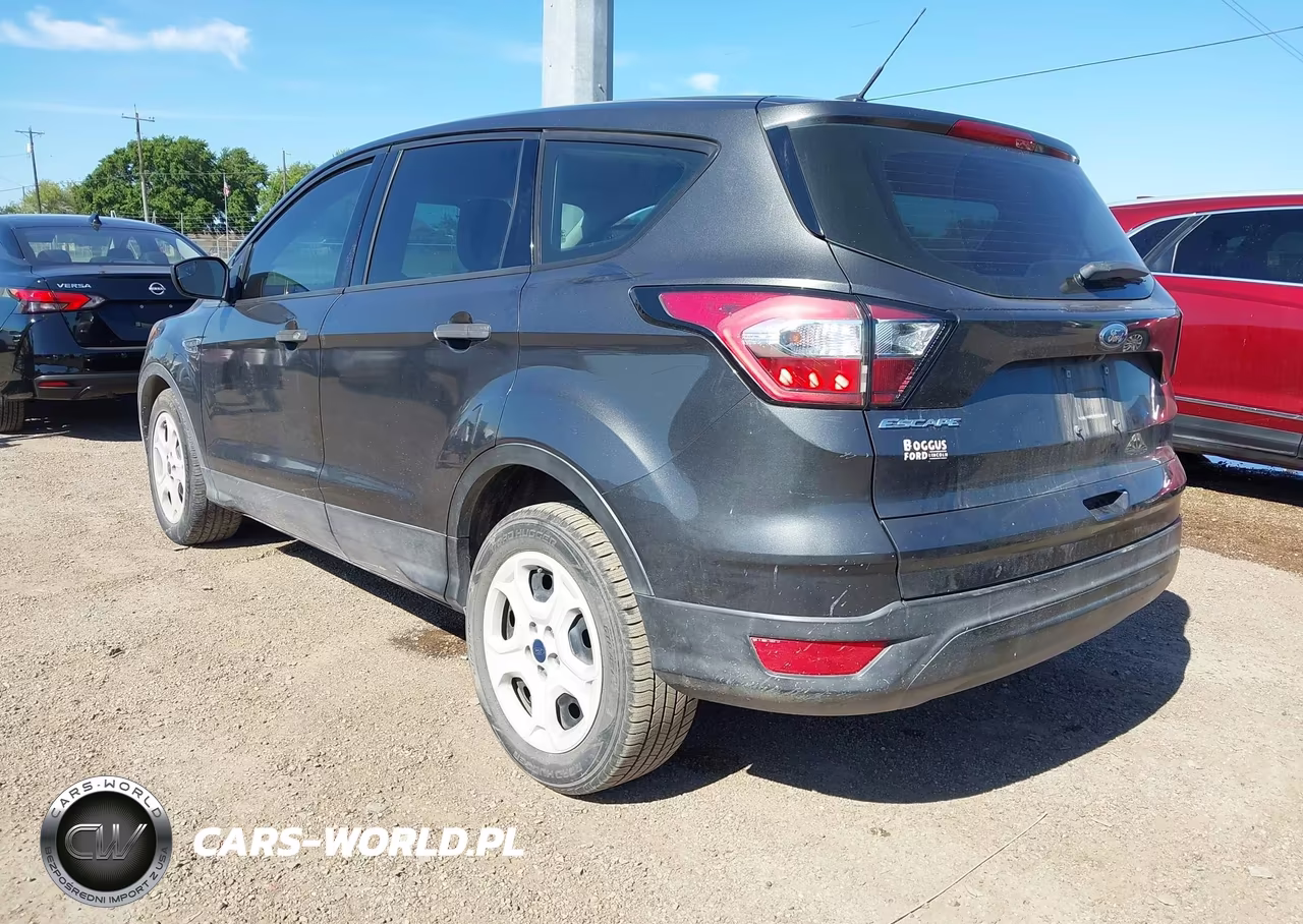 2018 Ford Escape S VIN:1FMCU0F7XJUA84081 - 3