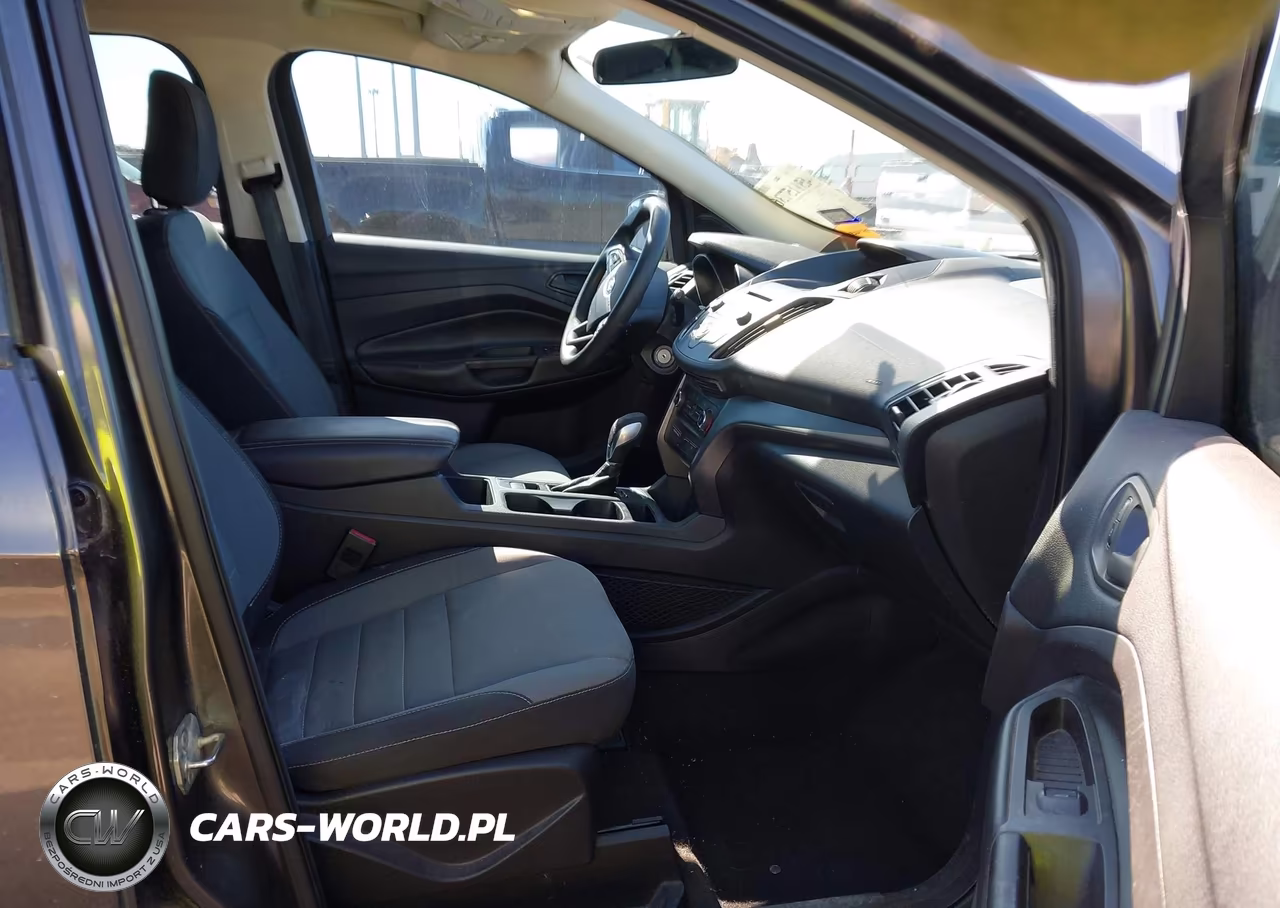 2018 Ford Escape S VIN:1FMCU0F7XJUA84081 - 5