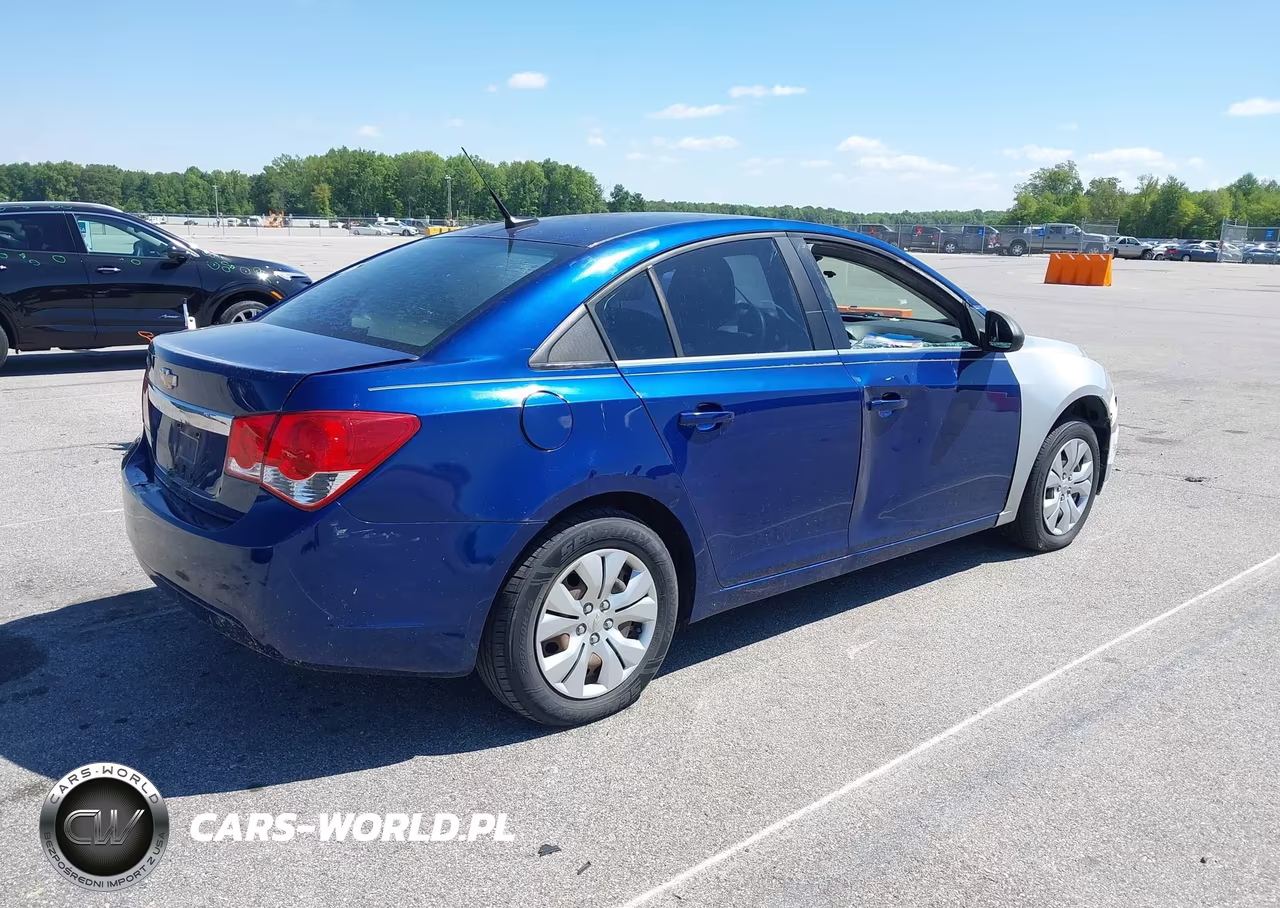 2012 Chevrolet Cruze Ls VIN:1G1PD5SH9C7118975 - 4