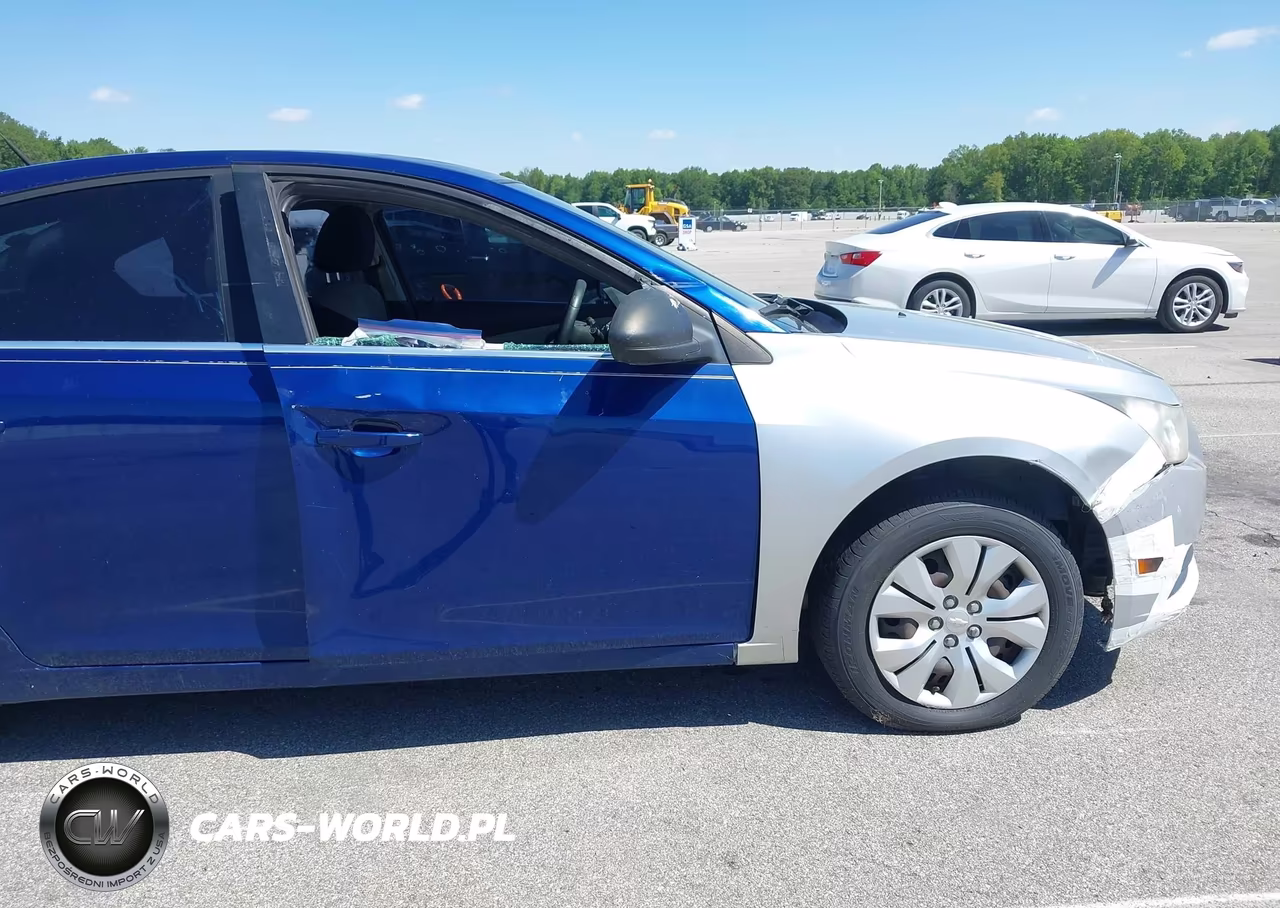 2012 Chevrolet Cruze Ls VIN:1G1PD5SH9C7118975 - 6