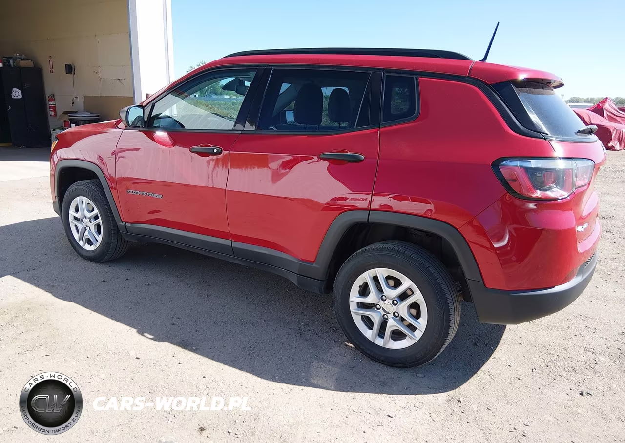 2018 Jeep Compass Sport 4X4 VIN:3C4NJDAB3JT392230 - 3