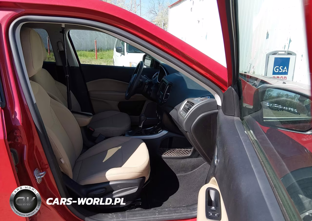 2018 Jeep Compass Sport 4X4 VIN:3C4NJDAB3JT392230 - 5