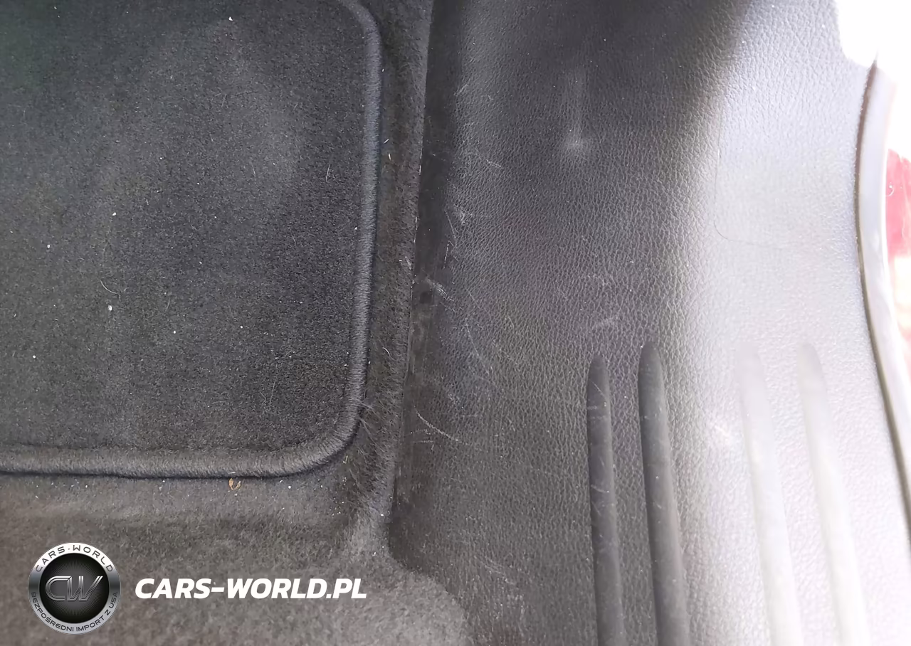 2018 Jeep Compass Sport 4X4 VIN:3C4NJDAB3JT392230 - 6
