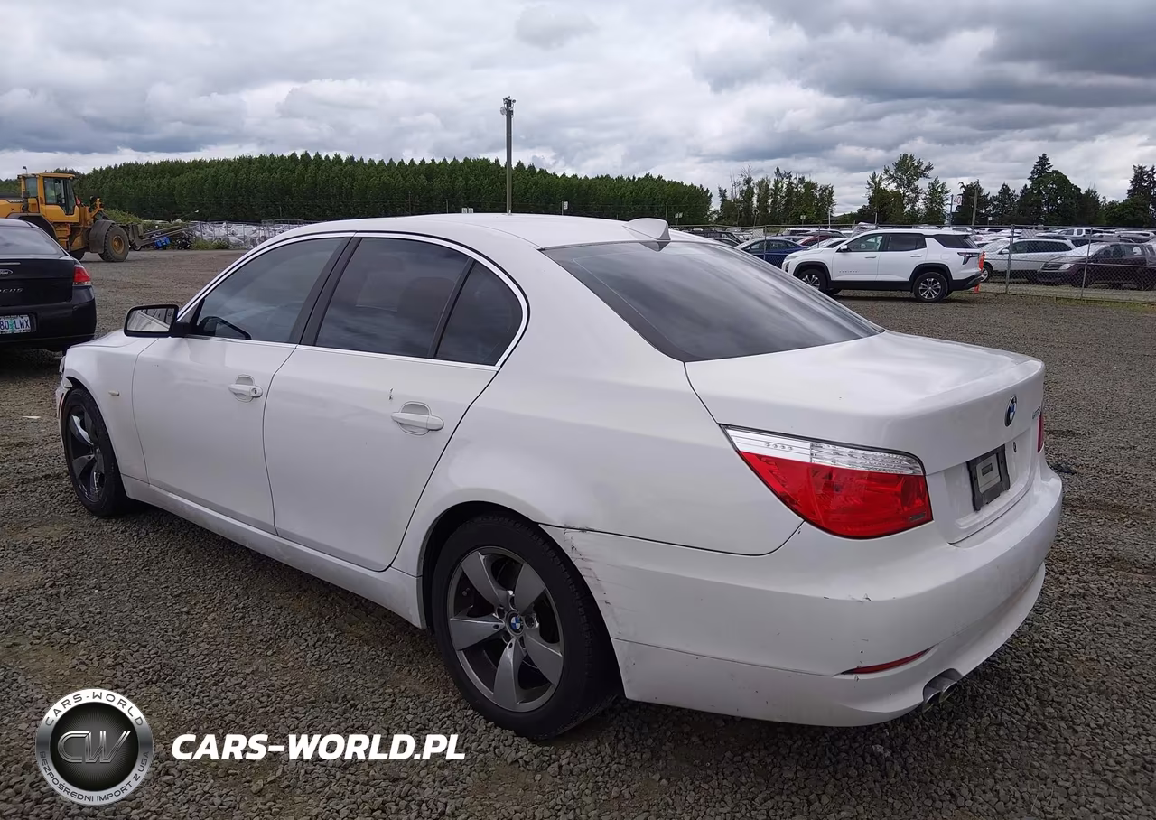 2008 BMW 528I VIN:WBANU535X8CT04314 - 3