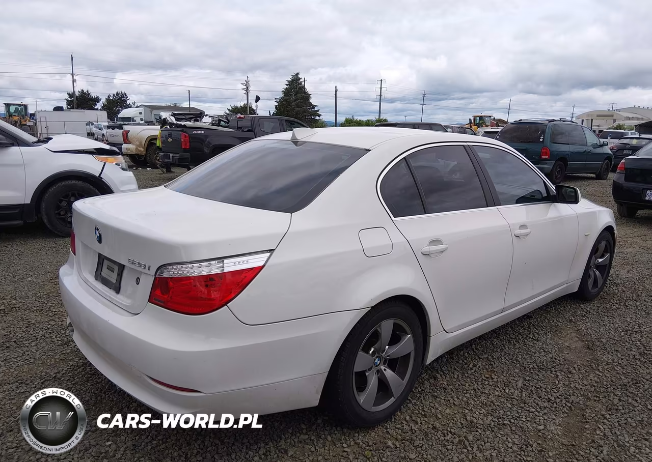 2008 BMW 528I VIN:WBANU535X8CT04314 - 4