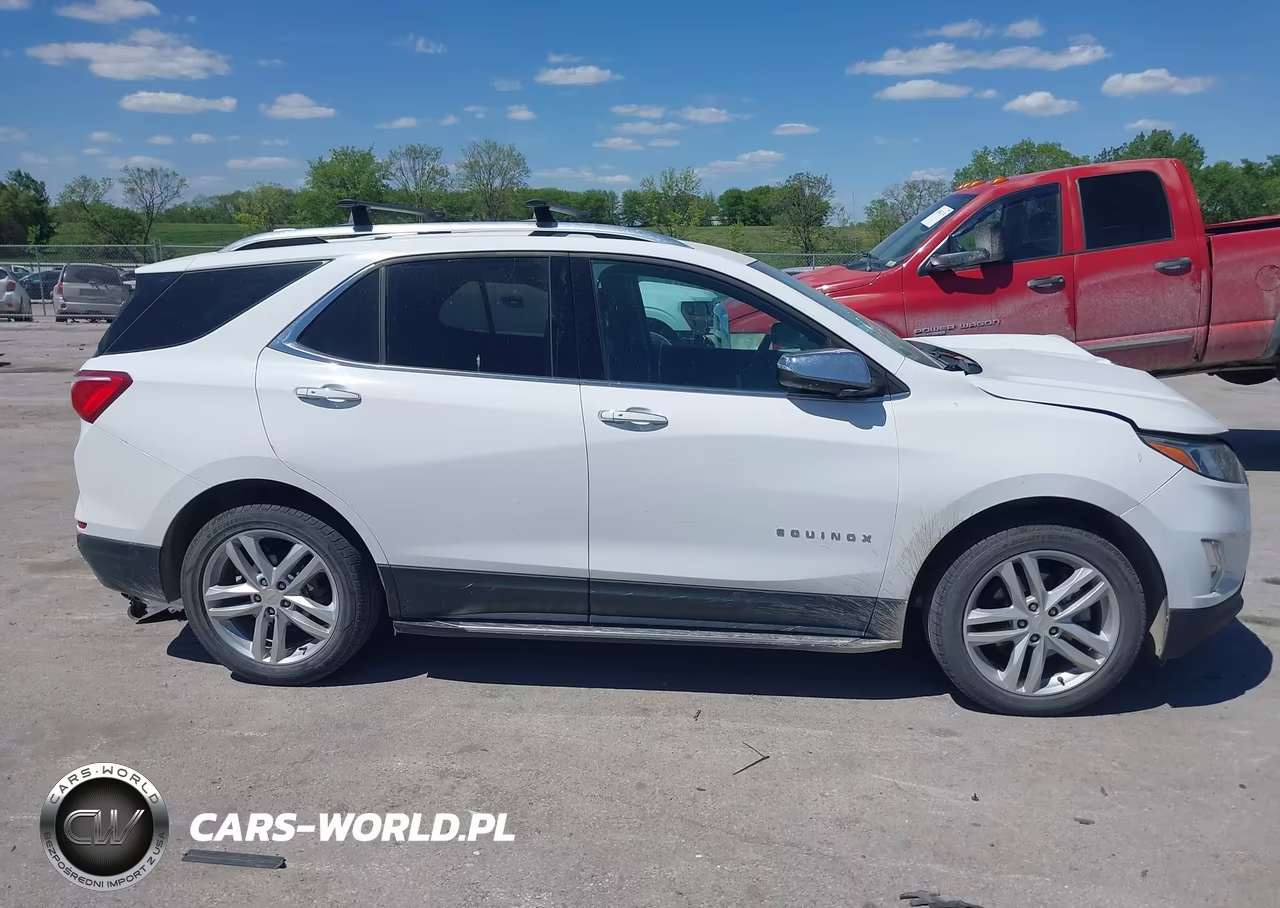 2018 Chevrolet Equinox Premier VIN:2GNAXWEXXJ6303344 - 13