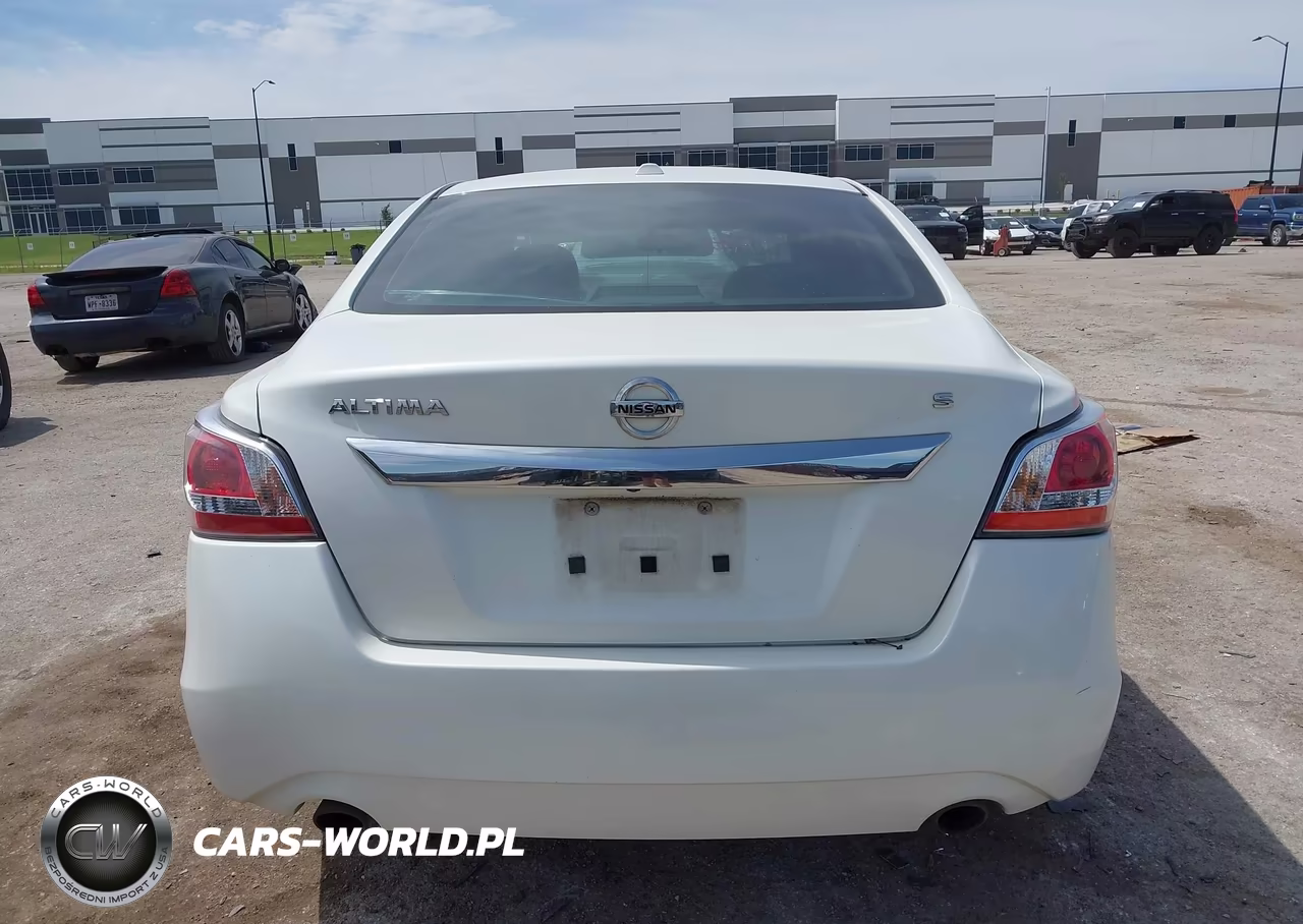 2015 Nissan Altima 2.5 S VIN:1N4AL3AP2FN388374 - 16